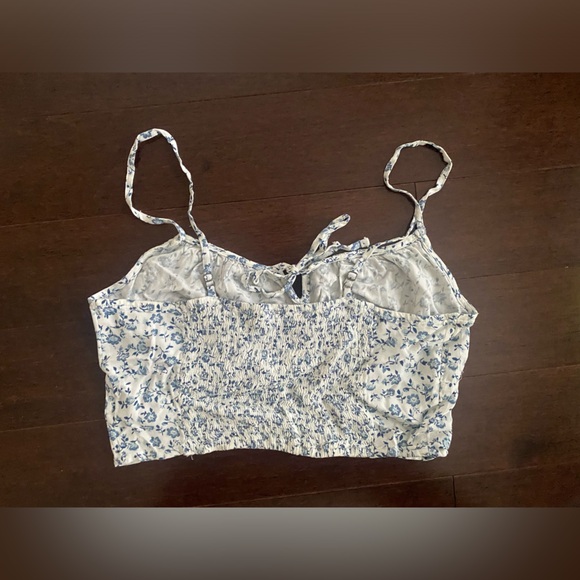 5 tops - Hollister, dynamite etc. - Picture 6 of 16